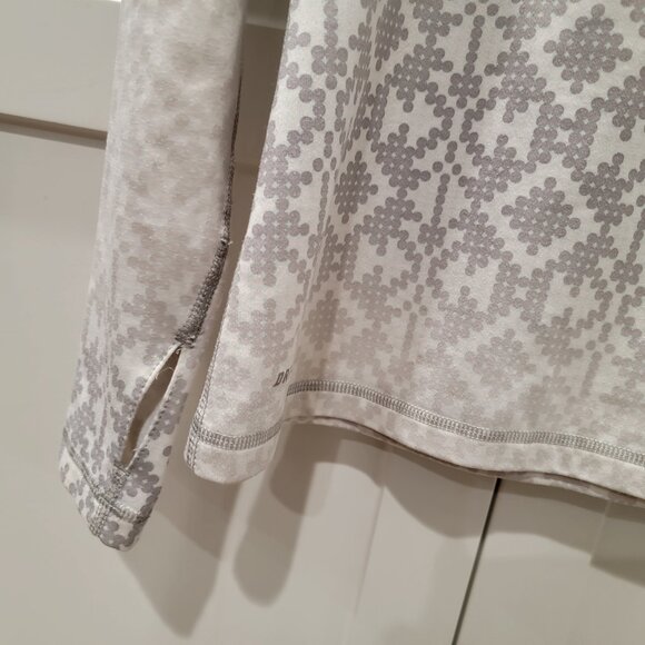 Nike Longsleeve Tee White Gray DriFit Fleece lined Top Activewear Women Size Med - Picture 8 of 11